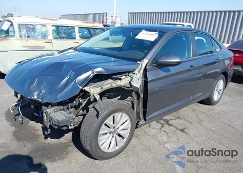2019 Volkswagen Jetta 1.4T R-Line/1.4T S/1.4T Se z USA, uszkodzony, nr VIN 3VWC57BU1KM237956